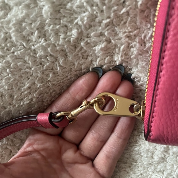 Coach Outlet Bright Pink Long Zip Around Wallet - Picture 3 of 10